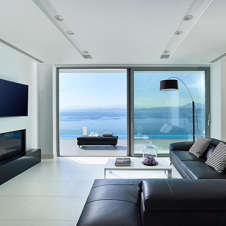 Beachfront Villa In Crete - Epavli Luxury Villa Agia Pelagia Kythira المظهر الخارجي الصورة