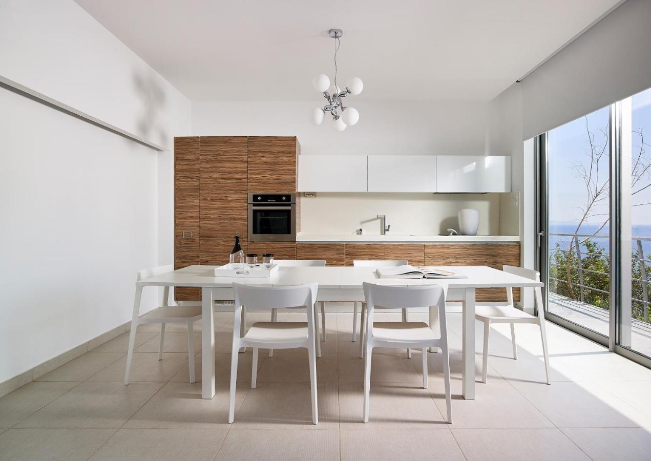 Beachfront Villa In Crete - Epavli Luxury Villa Agia Pelagia Kythira المظهر الخارجي الصورة